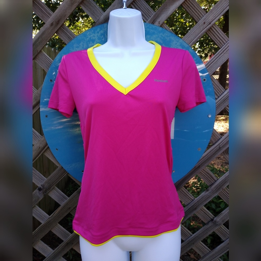 REEBOK PLAY DRY athletic top